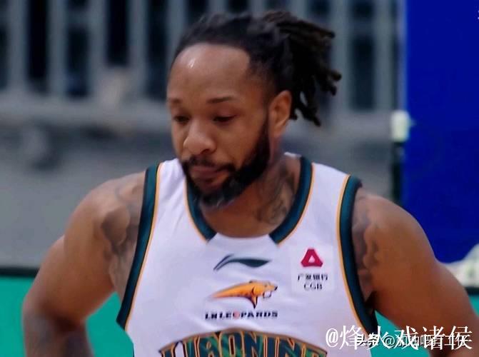 辽宁半场50-39领先广厦,威尔斯贡献13分 辽宁半场50-39领先广厦,威尔斯贡献13分